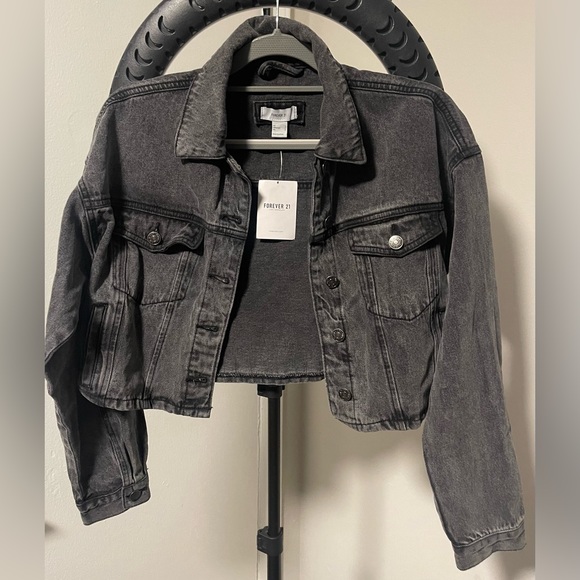 Women's Short Denim Jacket - Picture 1 of 8